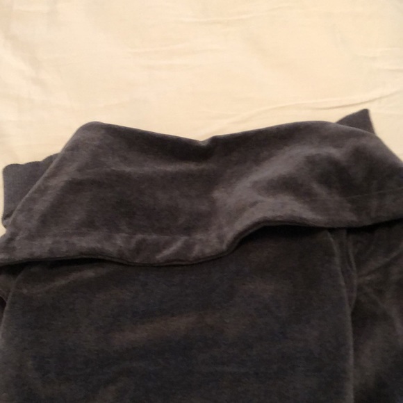 Michael Kors Track suit. Hardly worn in perfect condition. Jacket L pants M - Picture 7 of 8